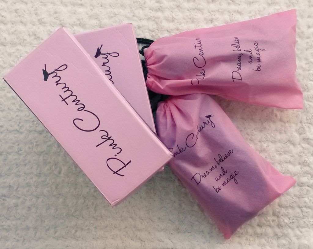 glorystilo's tweet photo. Super linda la presentación de los flats #pinkcentury https://t.co/padq8RgkGV