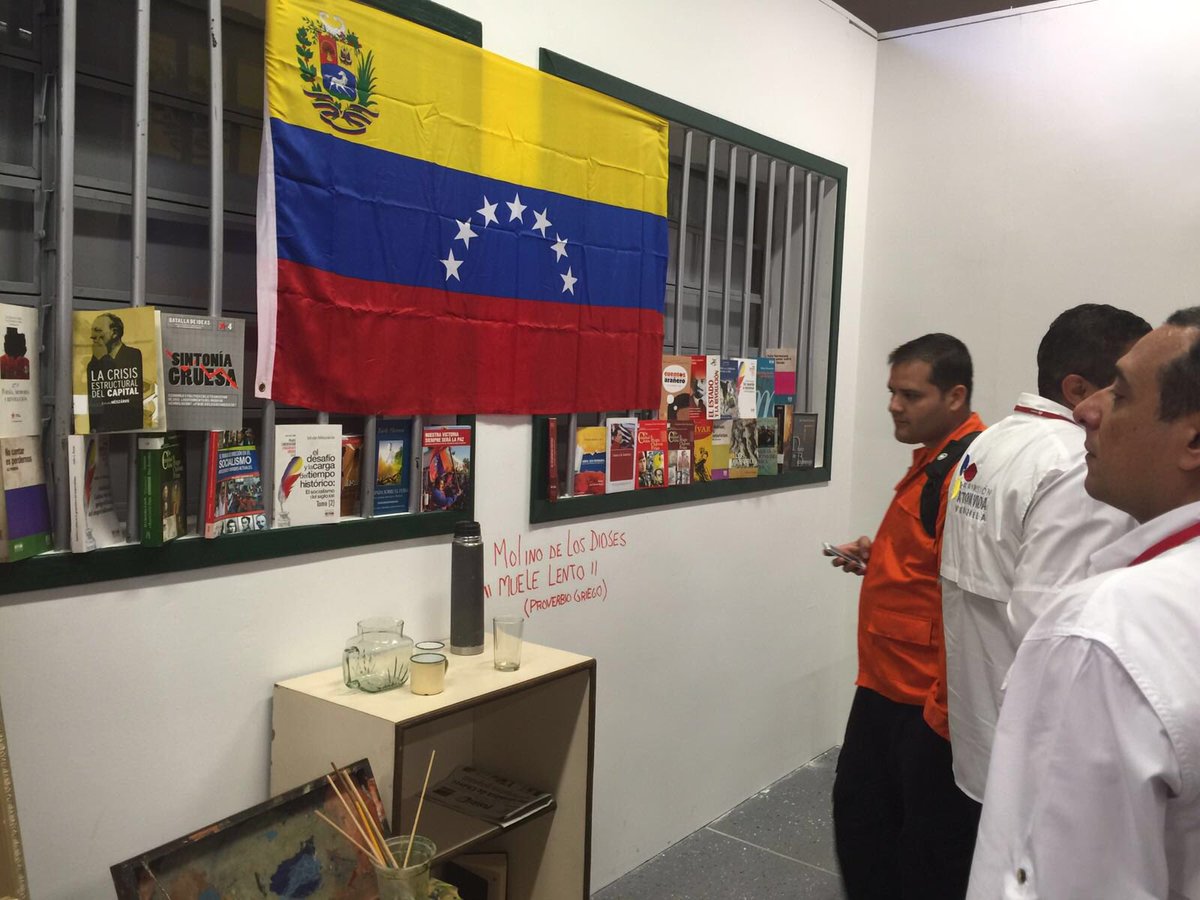 NestorLReverol's tweet photo. #HOY | El espíritu combativo del Cmdt. Chávez se mantiene vivo en cada uno de los trabajadores del @MIJPVenezuela https://t.co/u74wFaYuDr