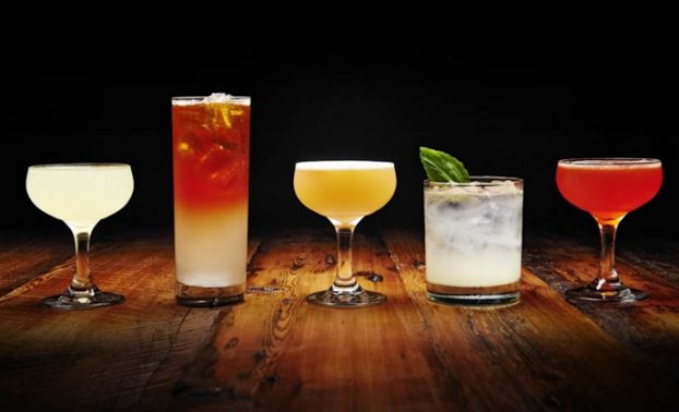 parspalate's tweet photo. T-minus 6 hours until it's time to wine &amp; dine with friends at @thegoodson_TO! #ZomatoXGoodSon #ZomatoXFoodismTO https://t.co/GFf9Xse1gj
