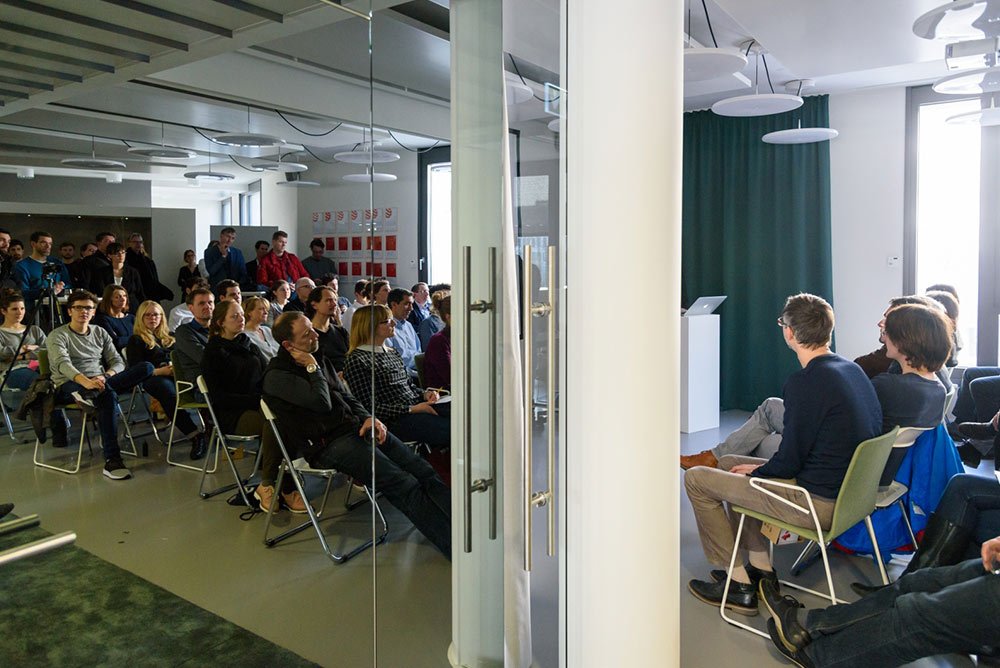 PhoenixDesign_'s tweet photo. Small recap of our #MCBW2016 event! #cardboard #talk #mcbw https://t.co/fDyGc2Wrbq https://t.co/4rStp24U5O