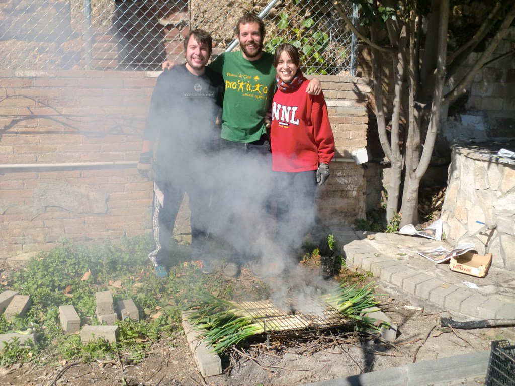 fundaciocg's tweet photo. Calçotada! https://t.co/ZOsygXKxZ9 https://t.co/95gOVQE3tc