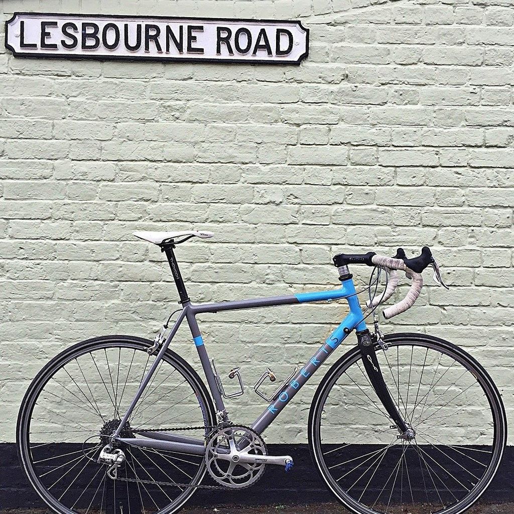 Maisonduvelouk's tweet photo. Roberts with new spring in it's step @Reillycycles #steelisreal #reigate #cranleigh #lesbourneroad @reillycyclework… https://t.co/gnWCMulN9C