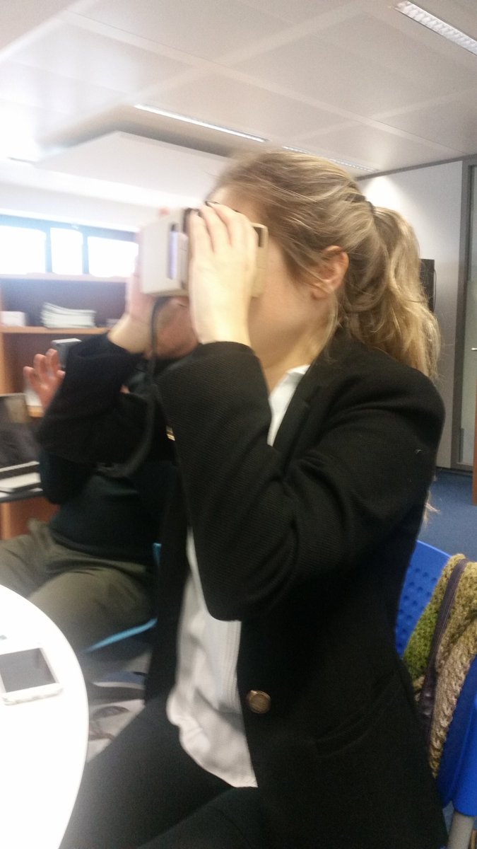 NPapaefstathiou's tweet photo. Quiz 2: What is Jenny looking at? #fcl_eu with @BartVerswijvel and @abfromz https://t.co/VNYvr3WtTR