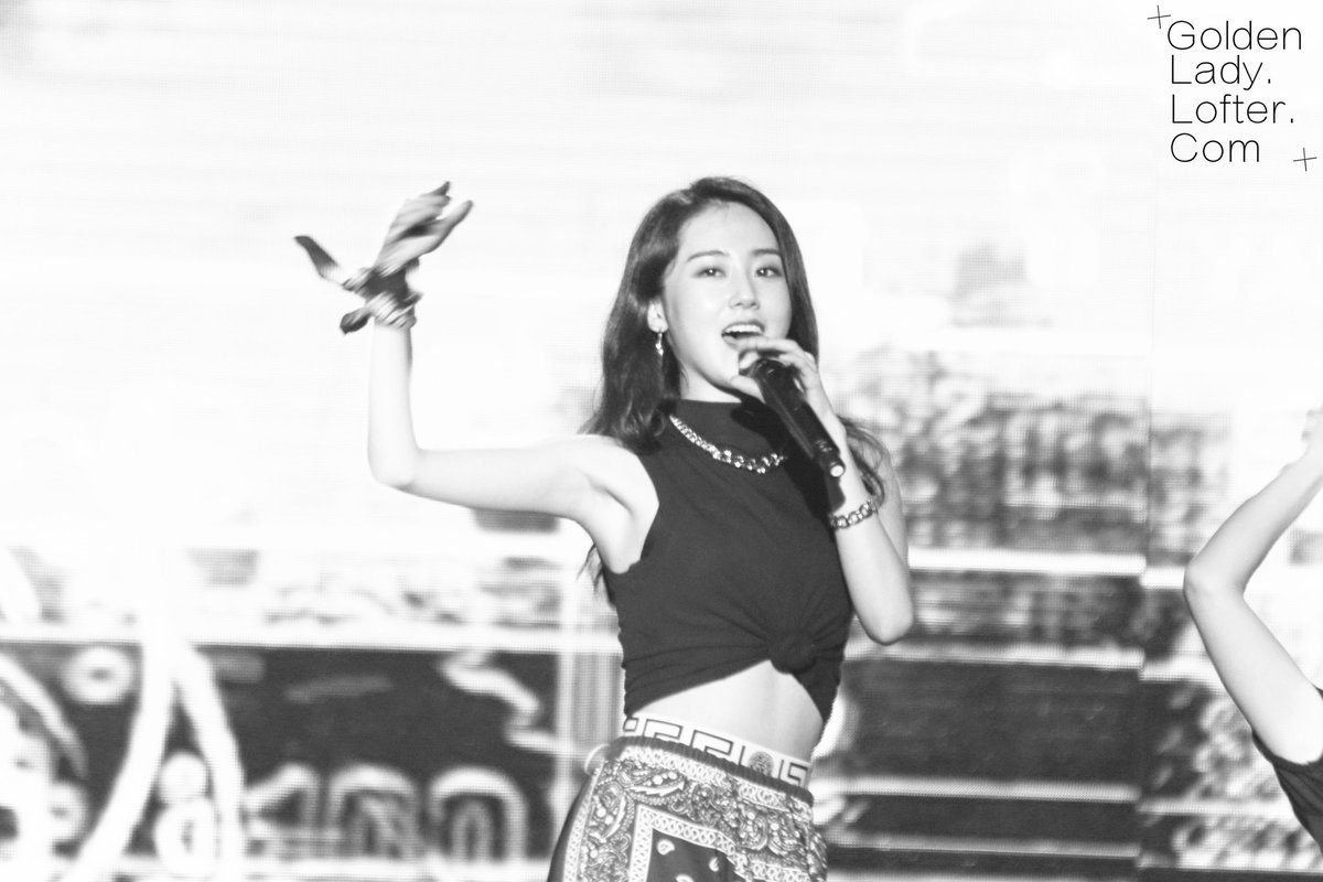 GoldenLady0518's tweet photo. 160305 I WANT CUBE POP IN MACAU #포미닛 #가윤  angel😊😊😊 https://t.co/DYBmj1pBZS