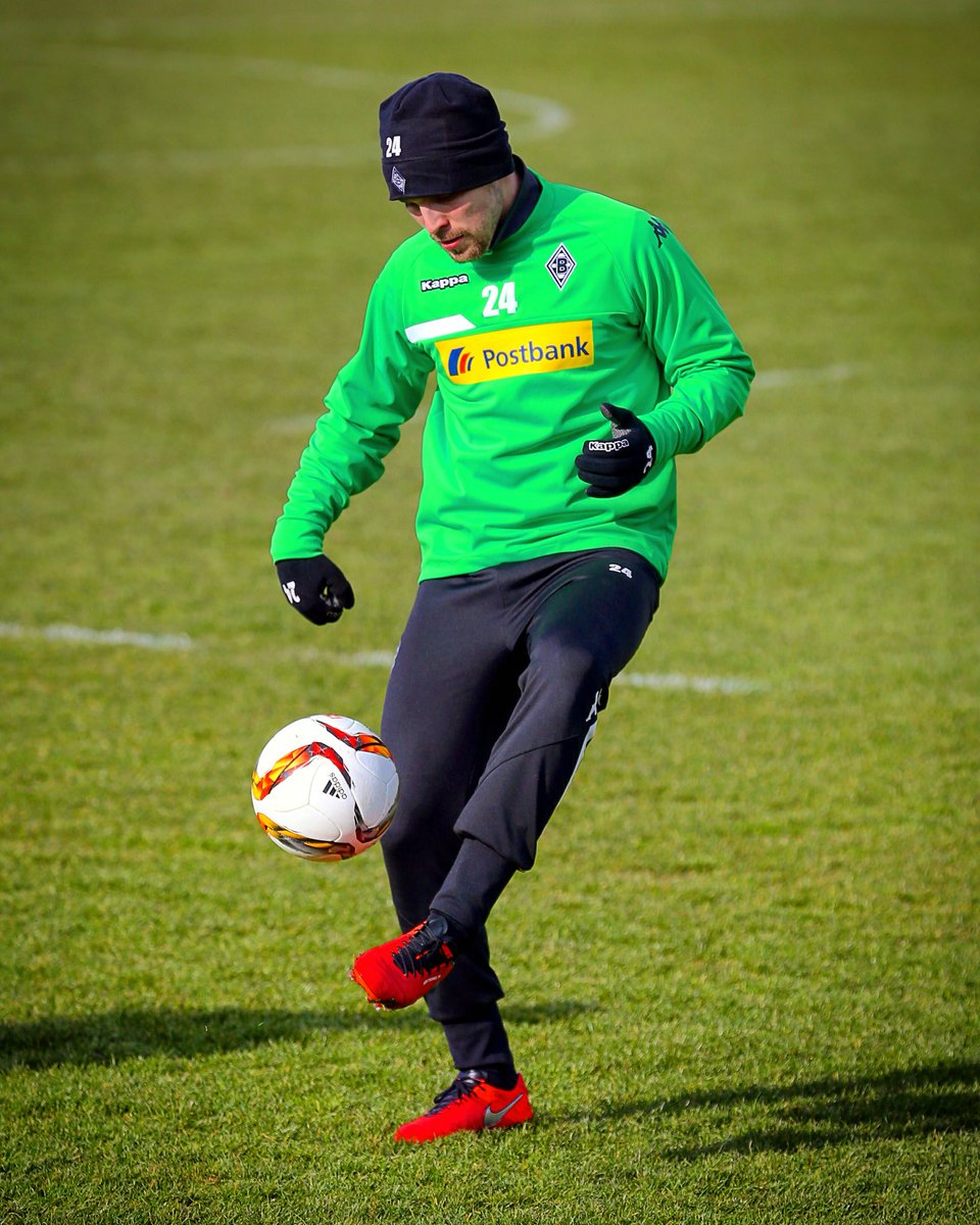 Endlich wieder am Ball. #borussia #training #yes