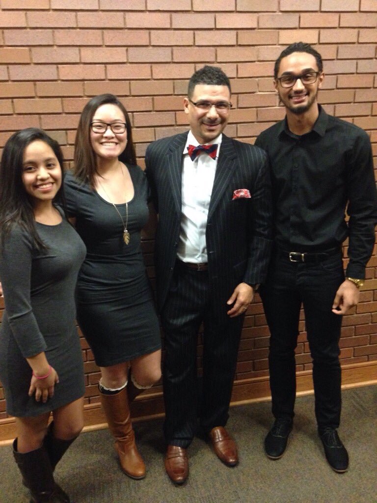 SocialJusticeC2's tweet photo. Faces of our change agents , with a true leader @DrStevePerry #rhs https://t.co/Z5615wR59n