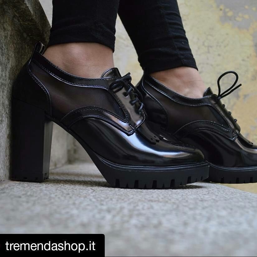 TremedaShoes's tweet photo. #Repost @tremendashop.it with @repostapp
・・・👉https://t.co/NlPrQD1zGL 👈
#parigina #tacco largo comodo #stringata in … https://t.co/rTl4dSsOSw