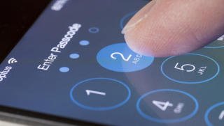 SericSystems's tweet photo. We take a look at why Apple vs the FBI will affect us all: https://t.co/cBTSCzzh5C via @ITProPortal #FBIApple https://t.co/Oc7e1MdPMx