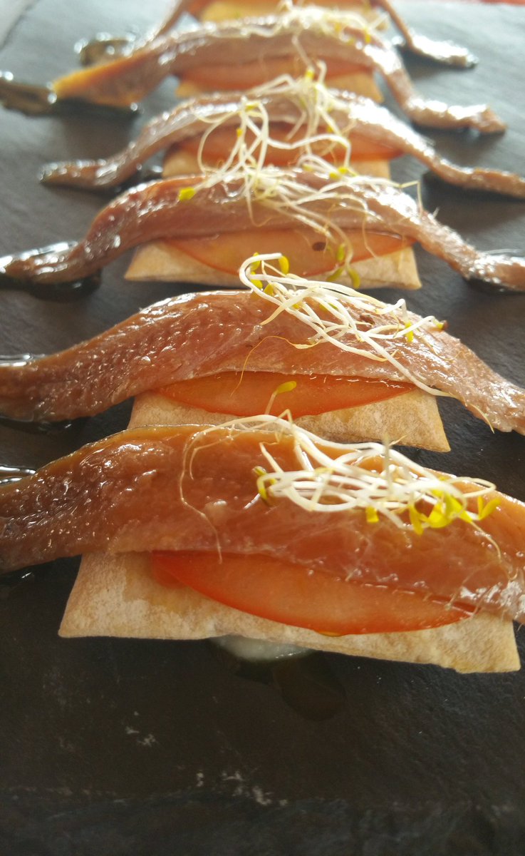 Restauranet's tweet photo. Nuevos productos. Pan soplao, de @panaderia_jesus, en @lacalmaplaya. #Restauranet innova https://t.co/dFp8ecT8lf