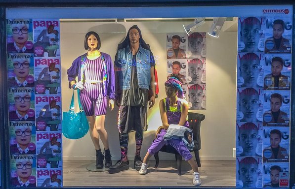 Mer skyltning i #malmö Se vår uppfattning om hur magasinen ska se ut på S:a Förstadsgatan #triangeln #secondhand