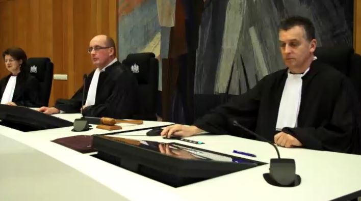 Tweede Kamer akkoord met invoeringswet digitalisering rechtspraak. bit.ly/1TsIDFB