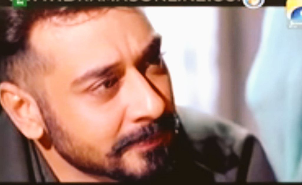MaheenFidai's tweet photo. JaanG Aise mat Dekhein π
Fans behosh ho jayenge ππ
#BasharLoveβ€ https://t.co/mTNGWXsvzC