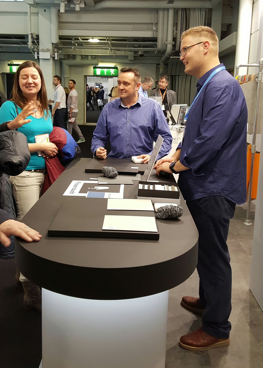 a_arpa's tweet photo. Soft Touch! Live #fenixntm @ #rtl_design #london #olympialondon https://t.co/Lu0ma1q4xh
