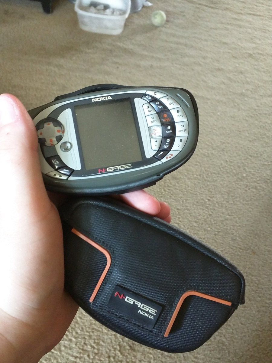 dRex466's tweet photo. @adamkovic @brucegreene @SirLarr and here i thought i was the coolest when I got one for Christmas years ago haha https://t.co/zt4Rgz4coE