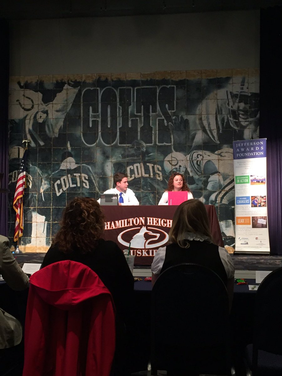 InStudents's tweet photo. @_ashley_roberts &amp; @9921Destry did an AMAZING job presenting at the SIA competition. We're all so proud of you! 😊 https://t.co/iBa10B39qC