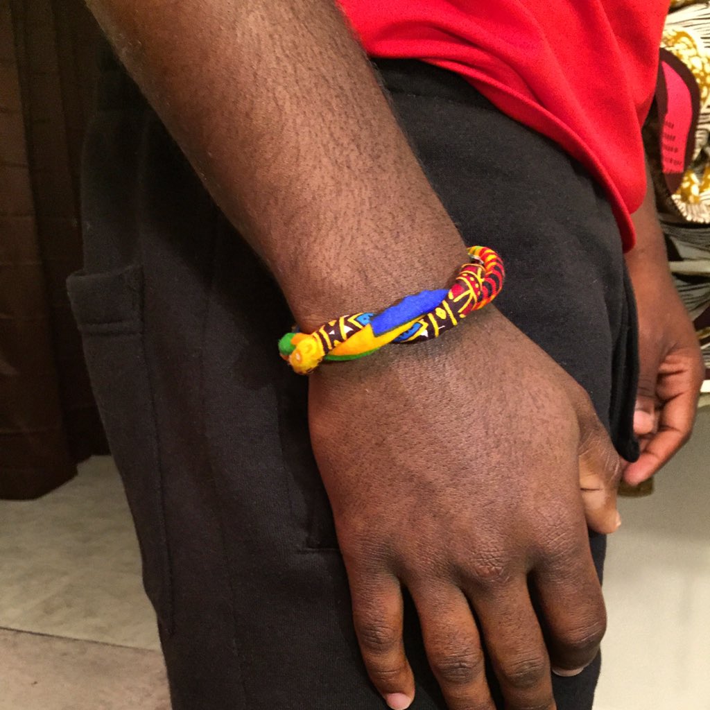 Genarraytionii's tweet image. Out here to take the crown