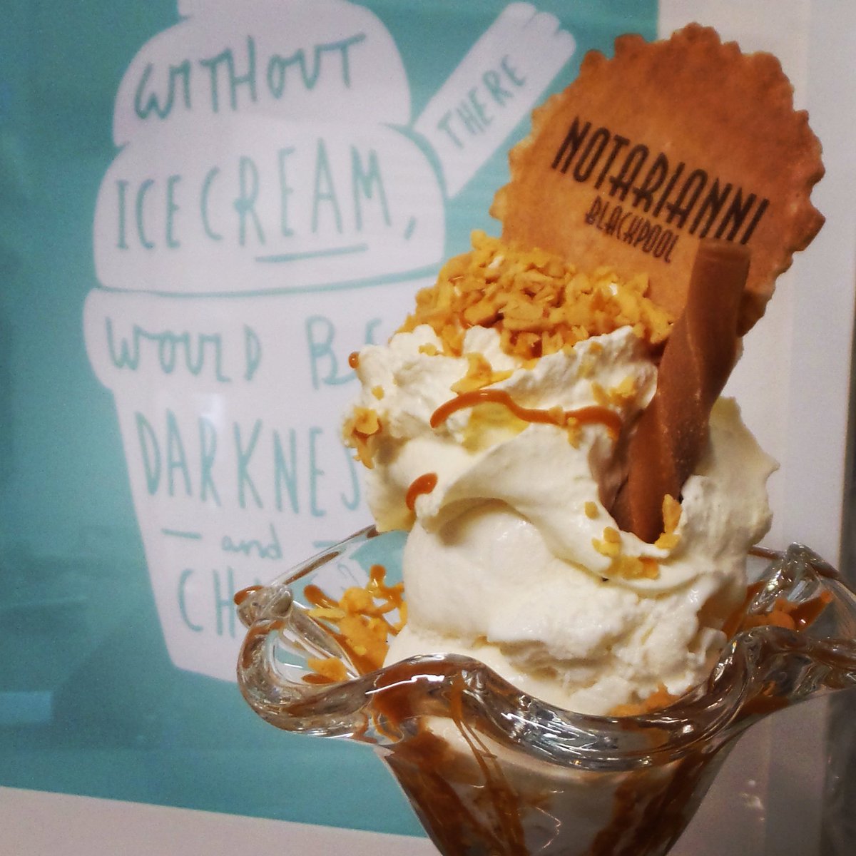 Notarianniices's tweet image. Tremendous toffee special. 50p for each one sold to @HugBlackpool