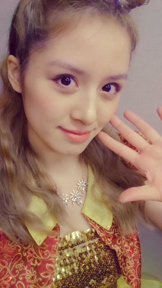 矢田喜多 A Twitter お疲れさまです バースデーありがとうございました 大好きなberryz工房さんのそのすべての愛に 世の中薔薇色 Chachasingを歌いました やりたかった早着替えもできて楽しかったです これからも 矢田喜多をよろしくお願いします T Co
