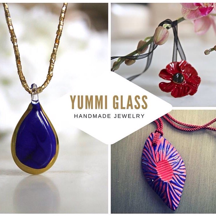 Good Morning Tweeters! The early bird gets the #Yummi  don't miss the upcoming online auction #YummiGlass