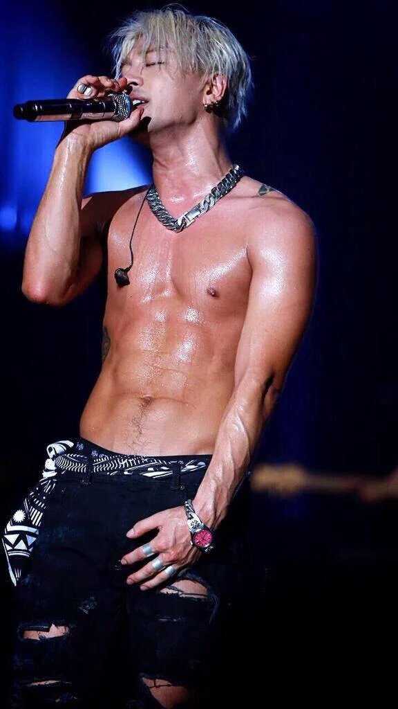 sweatingkidols's tweet photo. Taeyang - Big Bang https://t.co/PPusNN8gzq