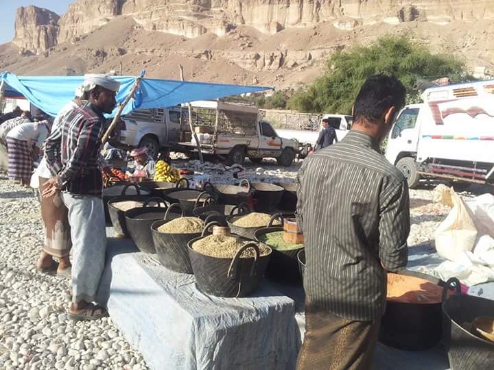 SalimAlnahdi's tweet photo. سوق الربوع
#بضه #دوعن #حضرموت #اليمن
Wensday Market
#Bedh #Dawan #hadramout #Yemen https://t.co/QKjJThC5GF