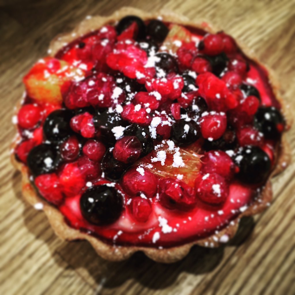 AlotroladoMed's tweet photo. Llamando a primavera #tarta #foodie #gourmet #dulces #casero https://t.co/JICdiZj9gq