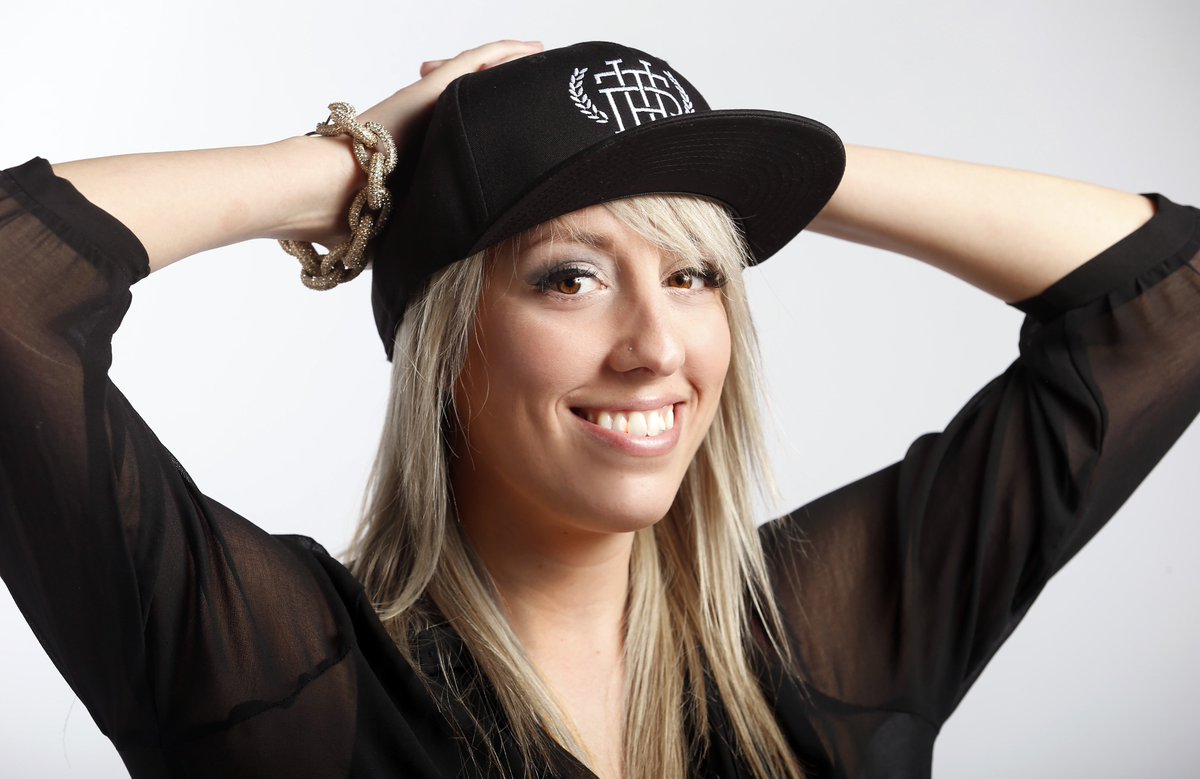 Read about <a href="/gagnon_danika/">Danika Gagnon</a>, founder of <a href="/HungerRepublic/">The Hunger Republic</a> ow.ly/ZfTNm #YouAreEmpowerment #socent