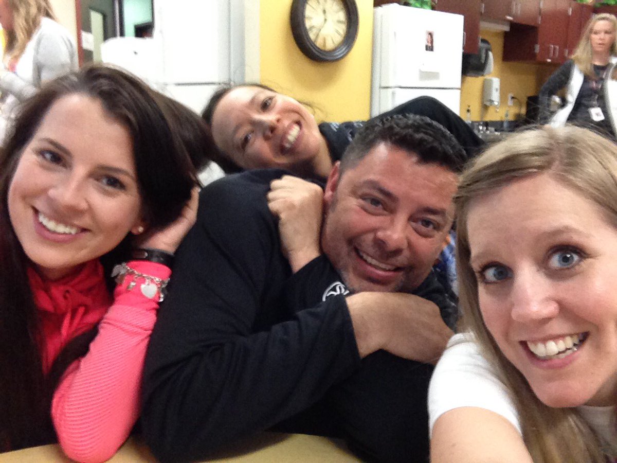 KBullockmusic's tweet photo. pic was taken Tuesday, so I think it still counts for tag a teacher. Love our team! #sreteachersrock @frankflorestx https://t.co/3sYCHeQQLy