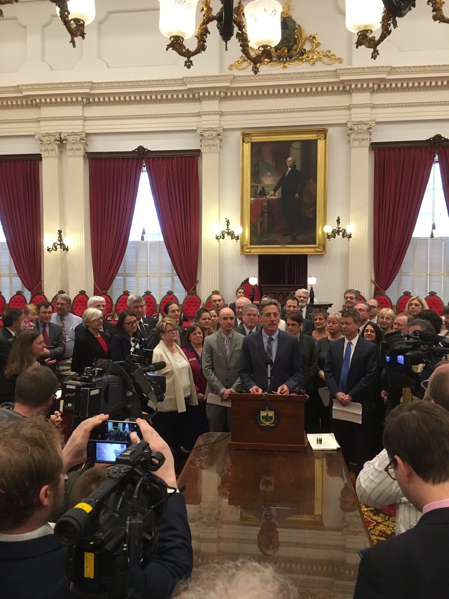 SenJohnCampbell's tweet photo. Proud to join @GovPeterShumlin @ShapSmith and others as the paid sick bill is signed into law! Great work everyone! https://t.co/OQOEHAVsRW