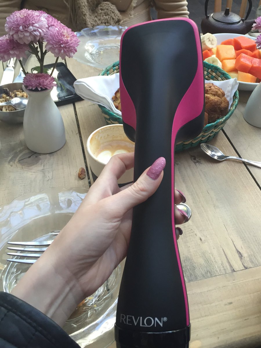 DressingBrands's tweet image. Lo nuevo y mágico de @RevlonHT_Mx #RevlonHT #OneStepStyler #ProCollection 💁🏼