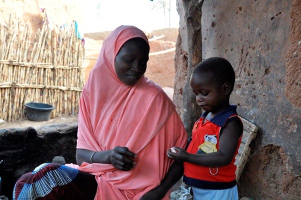 EndPolioNow's tweet photo. Women are at the heart of efforts to #endpolio. @WHO https://t.co/T8iBKWSueb https://t.co/sZezxnUVDU