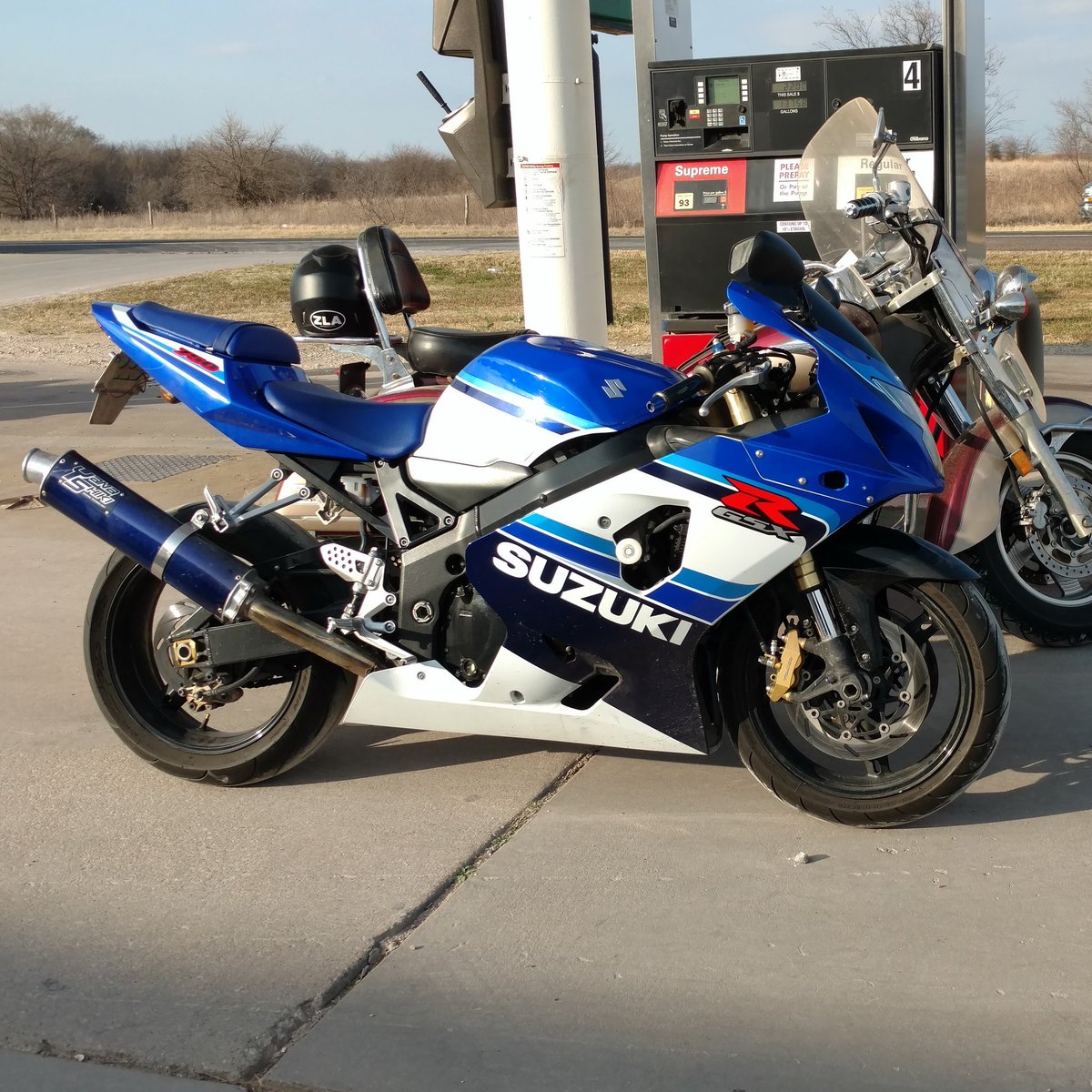 7colt7's tweet photo. Rather be riding https://t.co/FOdhdAE9yk