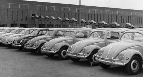 oldcar_photo's tweet photo. The Vw Beetle
Follow: @renault_cf
#horsepower #luxurycar #vwvsaudi #beetlemania #kdf1 #oldbeetle #oldcar #picofthe… https://t.co/VnhY4CmmlN