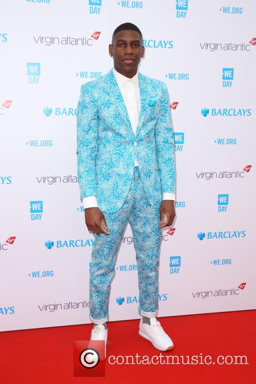 Labrinth's tweet photo. Thank you for a great moment @weday https://t.co/YRwICh32KC