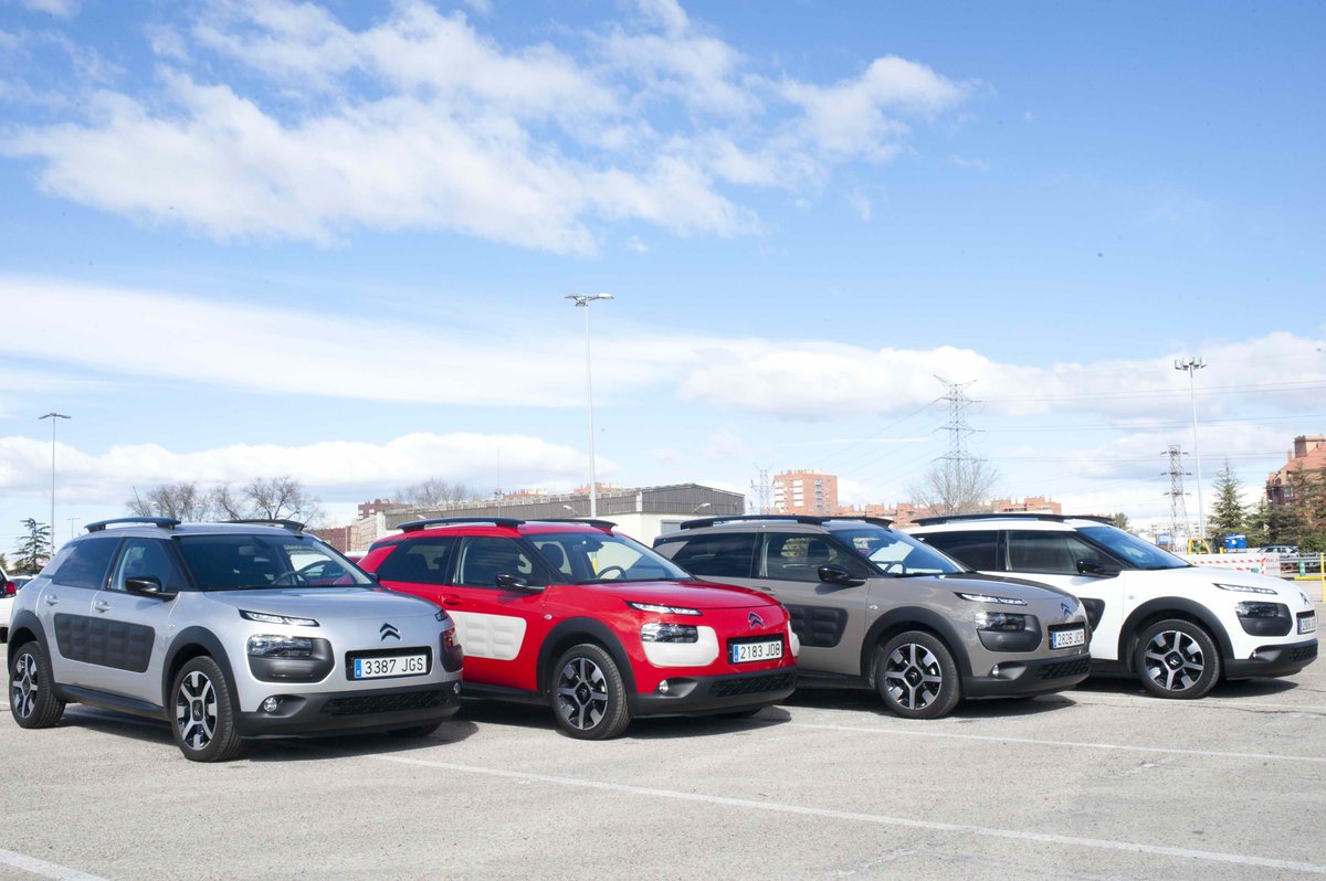 JALeonCapitan's tweet photo. .@CitroenEspana #C4Cactus Premio Eficiencia #BestCars2016 ahora mucho más personalizable. https://t.co/UKOX91lVGx https://t.co/3sE1wqcgbQ
