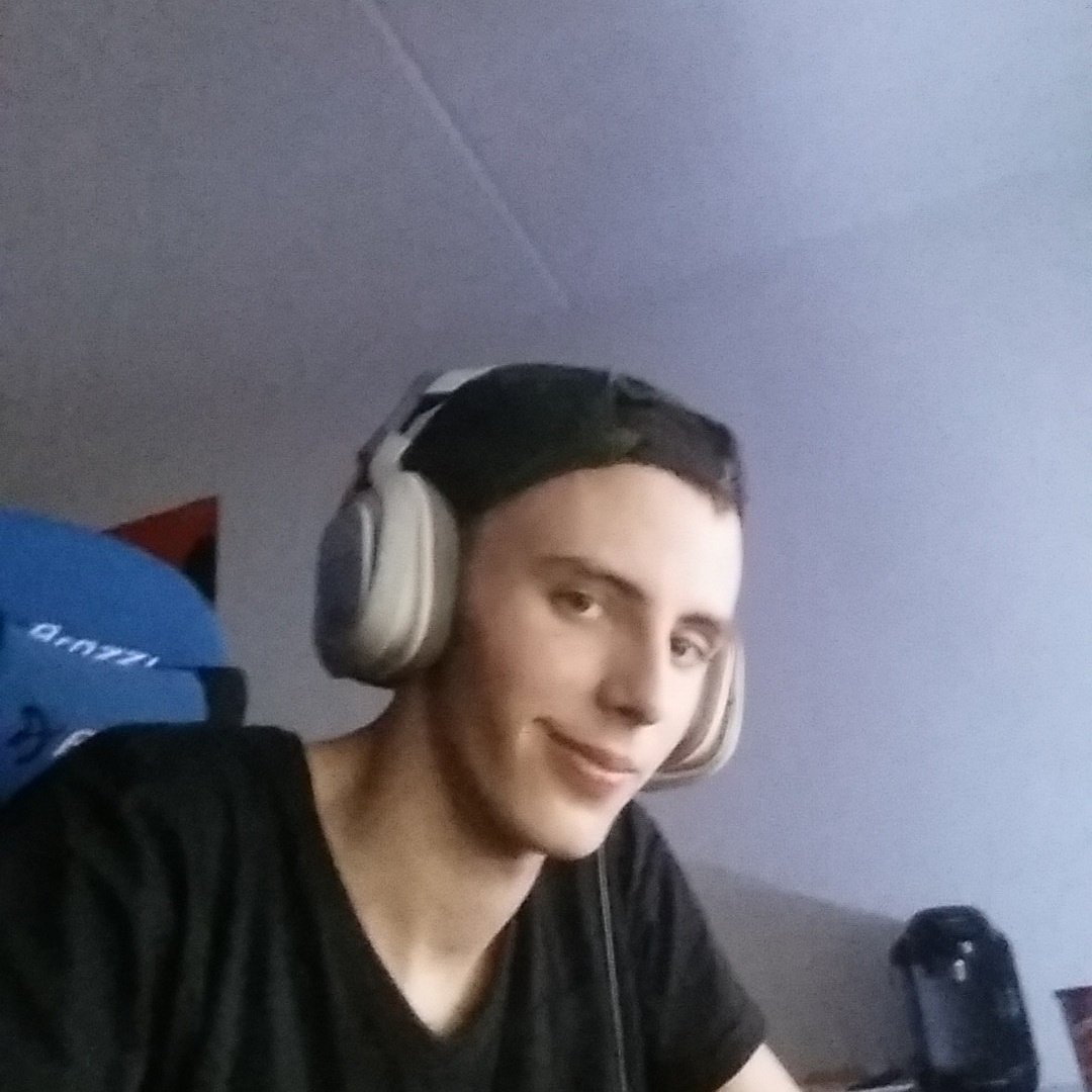 ClassicDGamer's tweet photo. Live !!!!
https://t.co/fI3e2TZNSP
#Minecraft #hypixelnetwork #streaming #twitch https://t.co/NPKSIQpEna