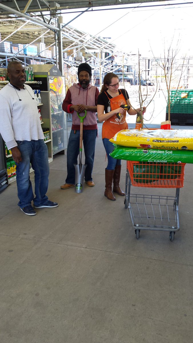 susan_plog's tweet photo. Garden center is open and #SpringGardening ready @HomeDepot #6178Fishkill and store near you @KWGHI https://t.co/uI2Aj3hw6d