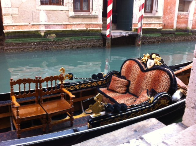 CASAdASTA's tweet image. the #water #gate access of our stunning #2level #penthouse in #VENICE #RIALTO