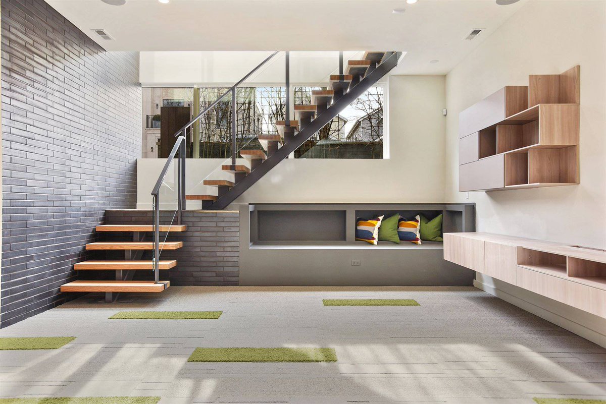 GruppoEuromobil's tweet photo. I nostri prodotti hanno completato una splendida casa a #Chicago. #casedafan https://t.co/MM18B3YTwt https://t.co/DG871eXqfx