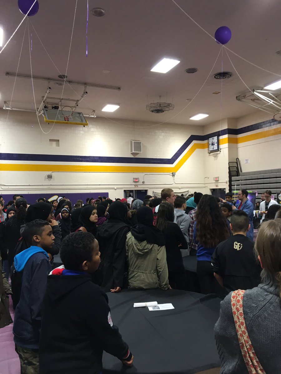 KillarneyJHS's tweet photo. Killarney is super excited for the @QEHSepsb math/science fair! https://t.co/9xIeswdIly