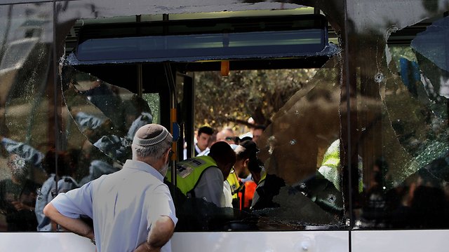 israelweekly's tweet photo. Israel buys armored buses in NIS 106 million deal https://t.co/PsAcs4WnXg #israelweekly https://t.co/RgUhjrTVAj