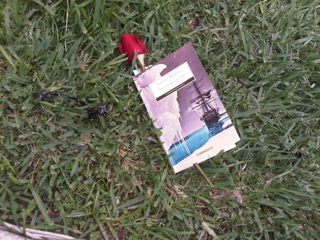 QueLeer's tweet image. #PorSiNoLoHasLeído: 15 cosas que debes saber para salir con una mujer que ama leer ow.ly/ZfRxO