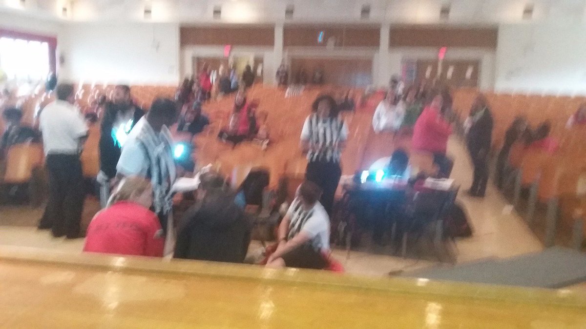 CallmeGreasey's tweet photo. Looking out at all the athletes #cysaolympics #ThankYouCorps #teamubuntu https://t.co/jShCxwLYtf