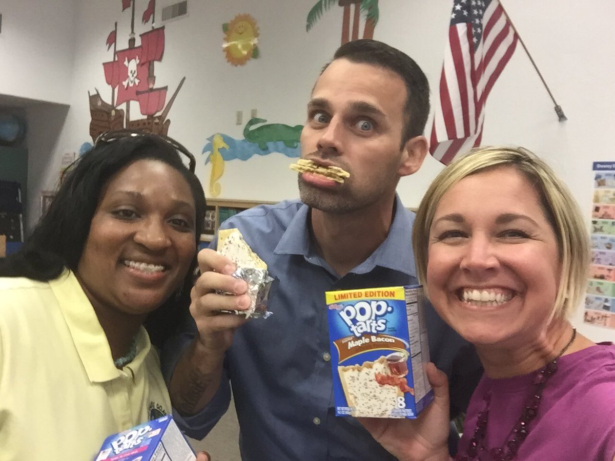 weese_kim's tweet photo. 5th grade "Popping Up" on Twitter!! #MostRetweets #Winners @karin13773564 @ac062927 @JeramyKeen @d_watson26 https://t.co/LGvHLqLGse