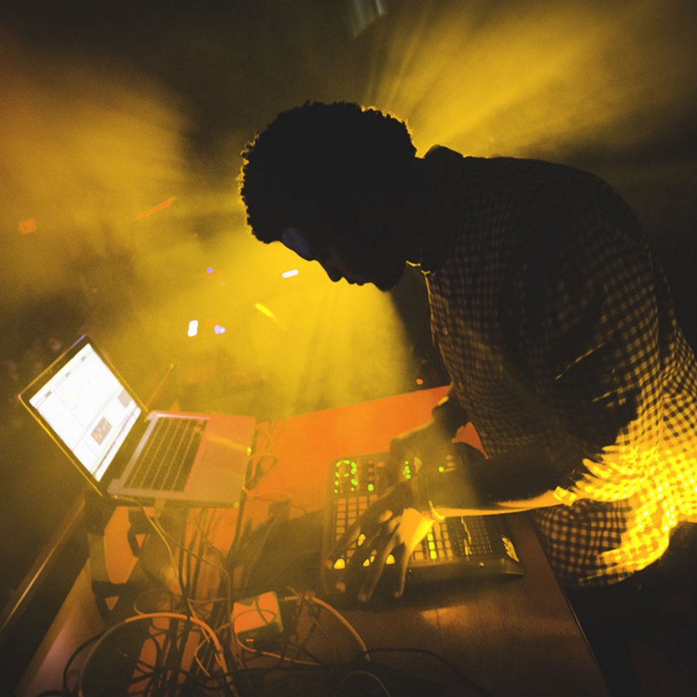 rollwithpda's tweet photo. "I just start doing shit and then I get an idea from that" @xxyyxx #RollWithPDA #music https://t.co/mUBVf4dhkF https://t.co/U0TjIKyamp