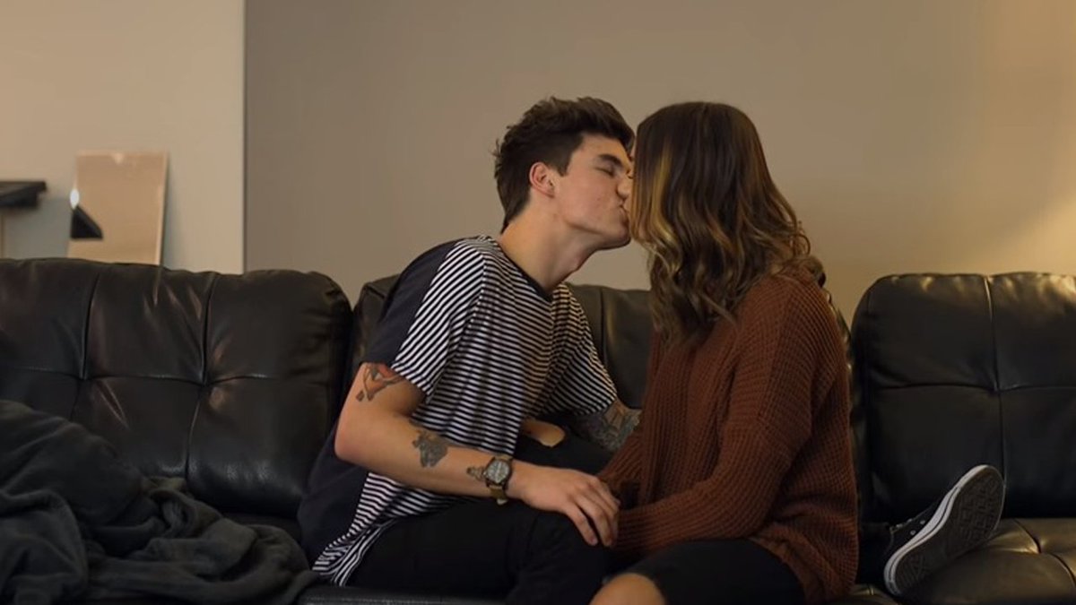 New bill allows unmarried Fla. couples to live together. Yes, you read that right! bit.ly/1Yyzriy?utm_me… https://t.co/ba0sfNepmd