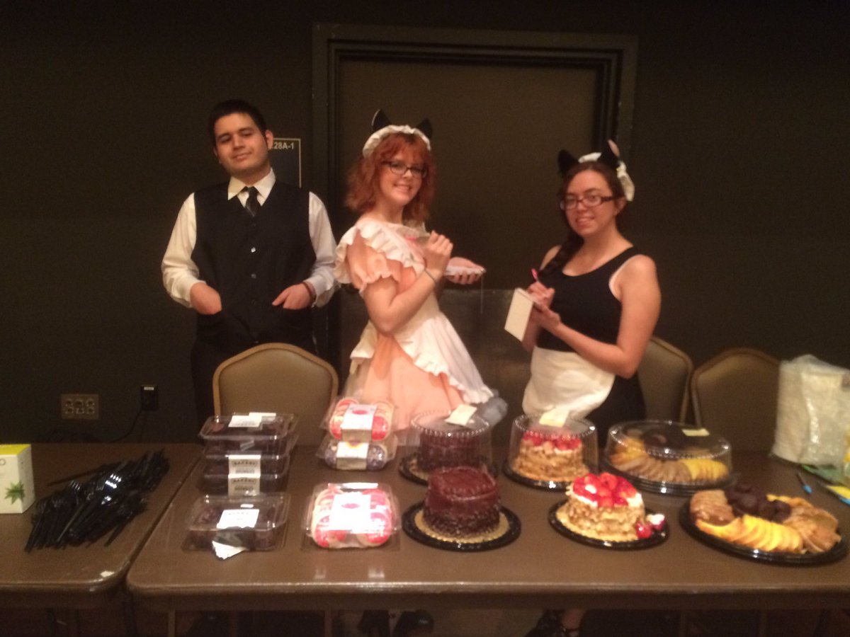 UTSA_StudentU's tweet photo. Stop by the Maid Cafe in the Denman for some light refreshments!βοΈπ°πͺ #RunnerCon16 https://t.co/LO9ELW5JJk