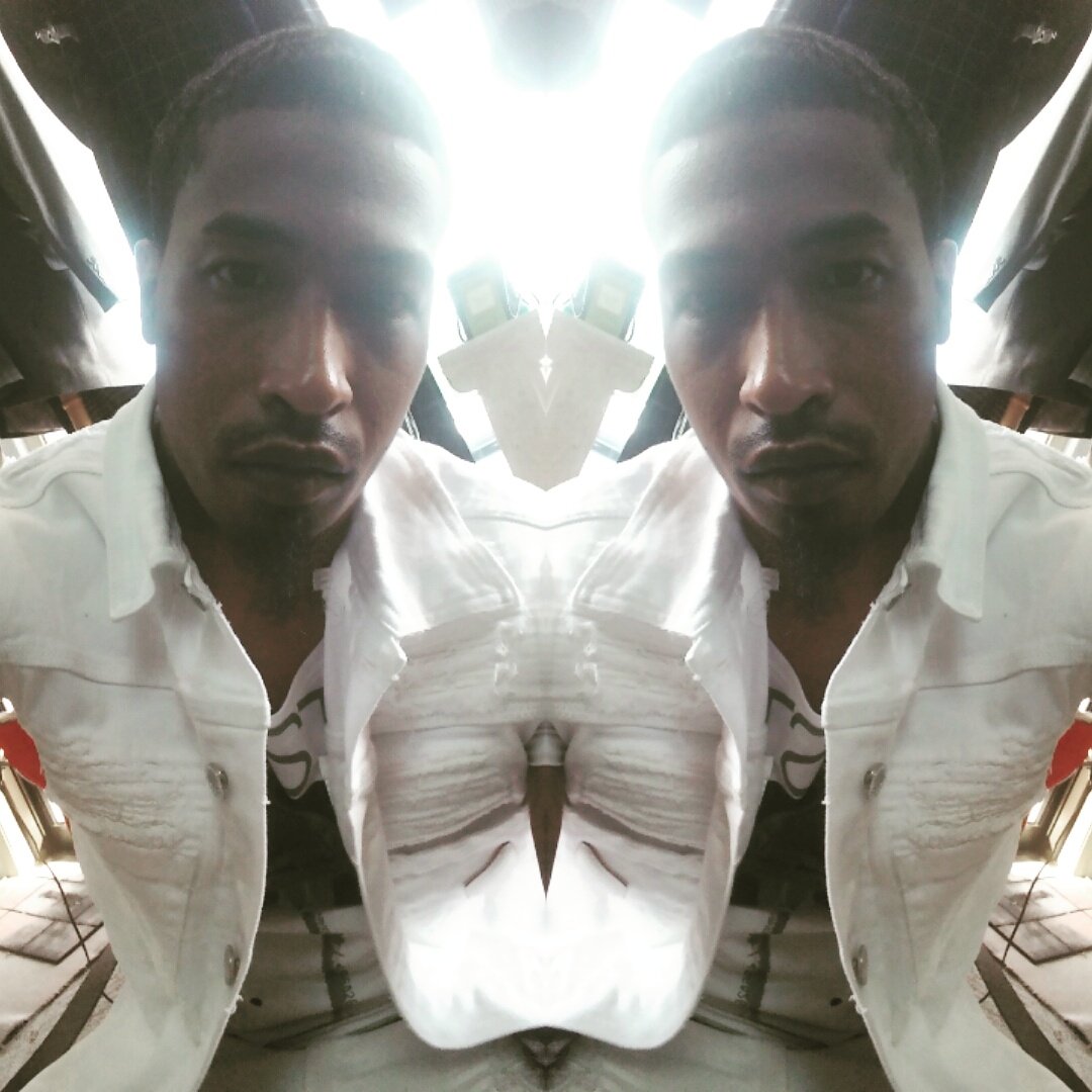 OffDaBlockMNGMT's tweet image. Shout-Out @georgiosatlanta &amp;amp; @MeockieMensSuits Got me geared and tailored up for my Cali trip✈.