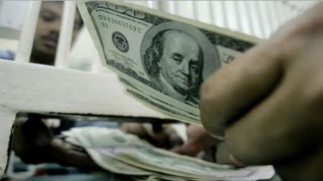 Límites de tarjetas de crédito tendrán que aumentar tras ajuste cambiario 

bitly.com/1W9GkFf