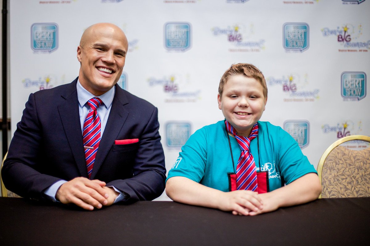 bertsbigadv's tweet photo. Good news: our #BBA2014 kid Colton had his 2.5 yr scans done and everything is ALL CLEAR! There's no sign of cancer! https://t.co/TyLwhYcyaP
